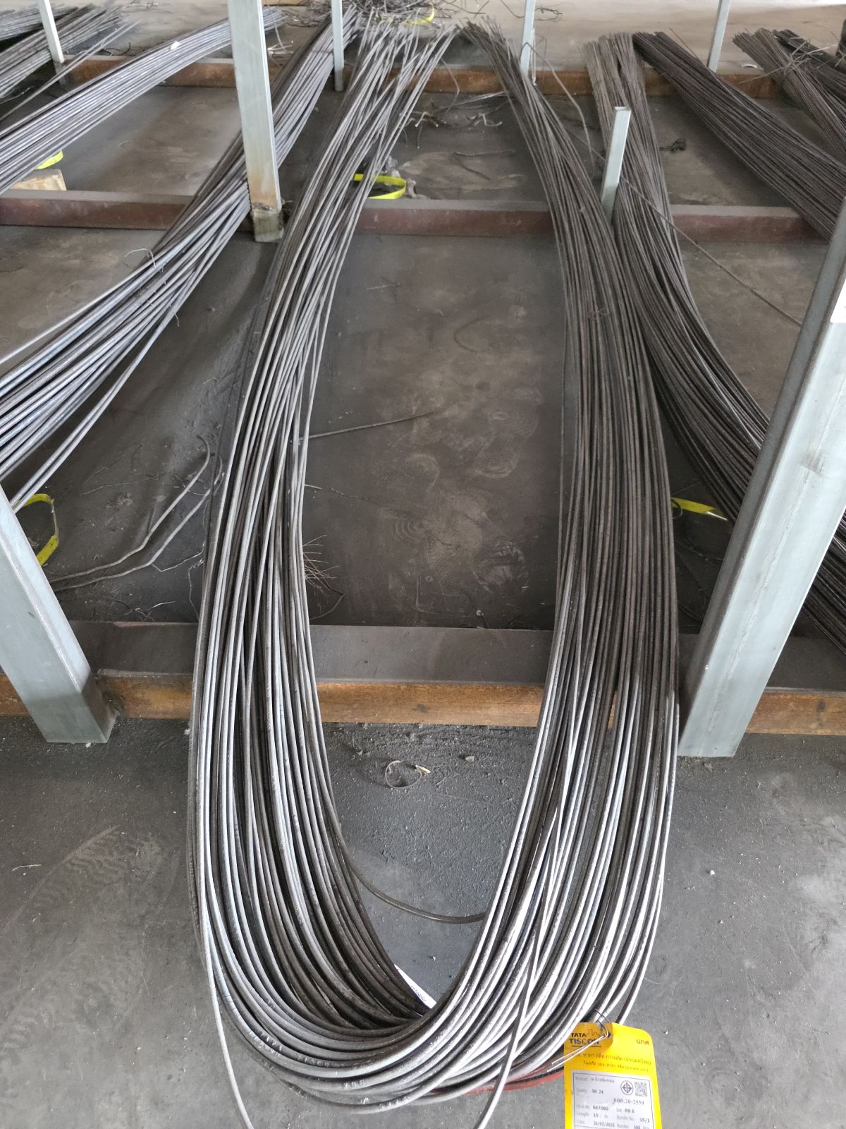 เหล็กเส้นกลม TATA 2 หุน RB6 นน. 2.22  (สีแดง)