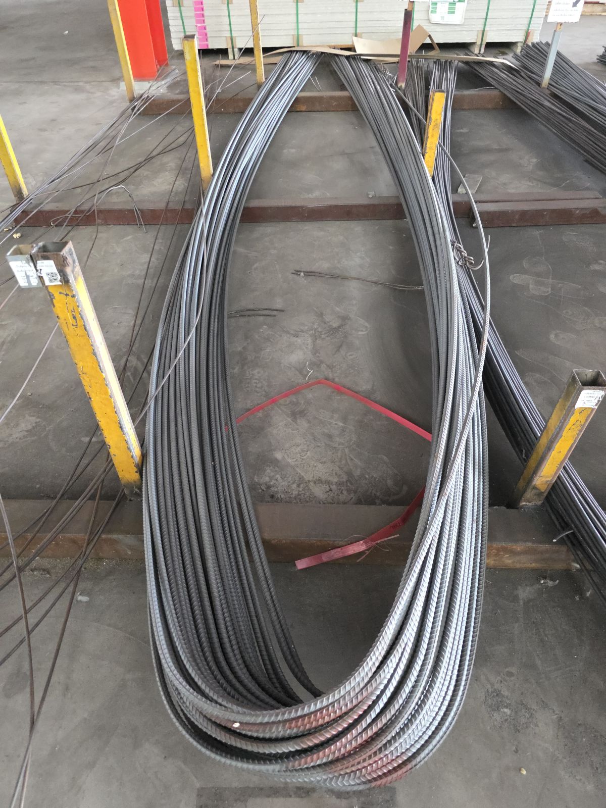 เหล็กเส้นข้ออ้อย TATA 4 หุน DB12-SD40 นน. 8.88 (สีแดง) **พับ**