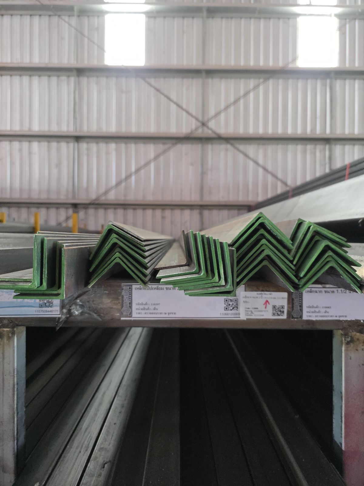 เหล็กฉาก ขนาด 2 นิ้ว 50 x 3.0 มม. (13.5KG) สีเขียว