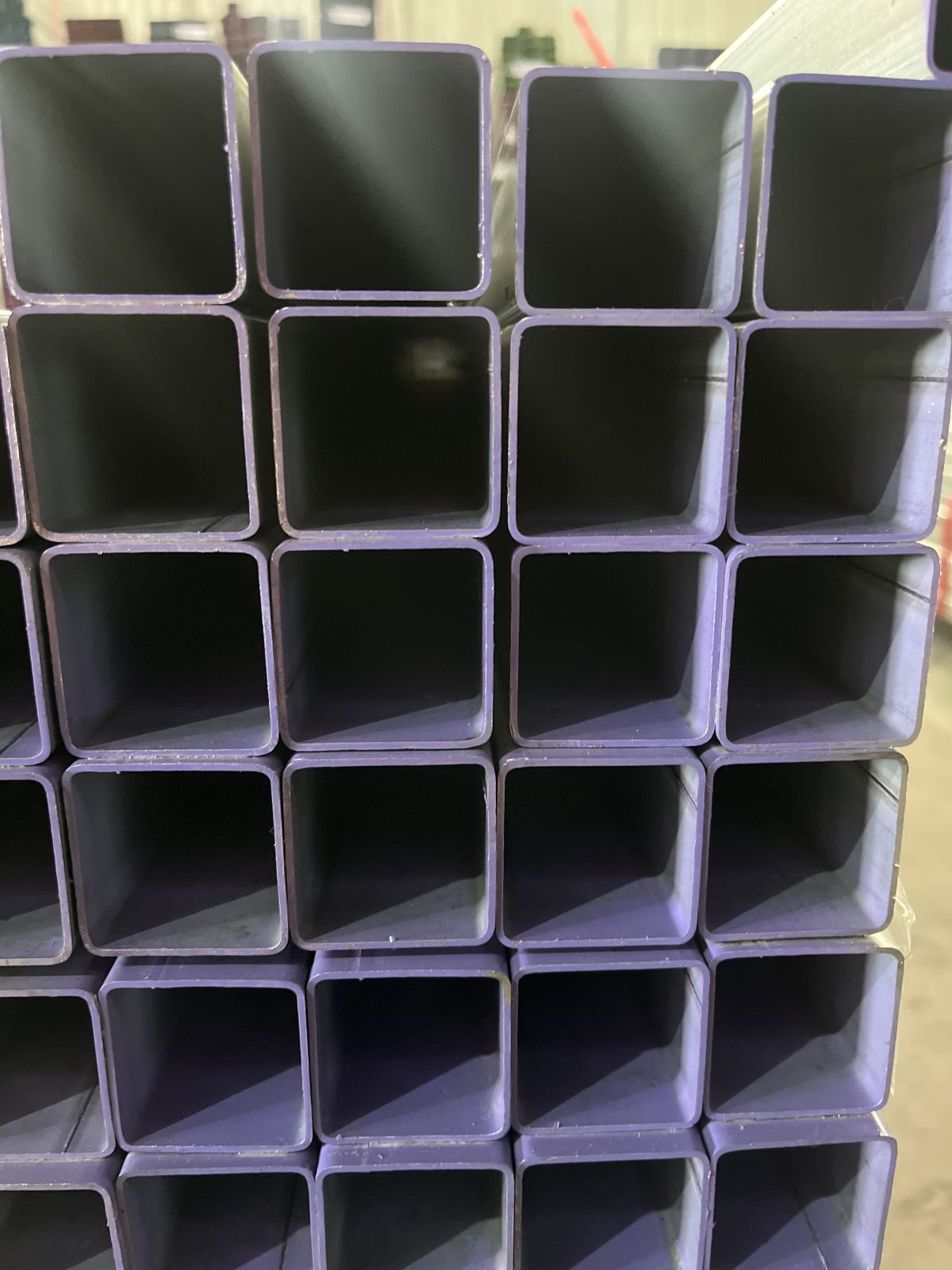 เหล็กแป๊ปเหลี่ยม GI ขนาด 1.1/2*1.1/2 นิ้ว 1.5 (8.72kg) [กัลวาไนซ์ชุบแข็ง]  สีม่วง