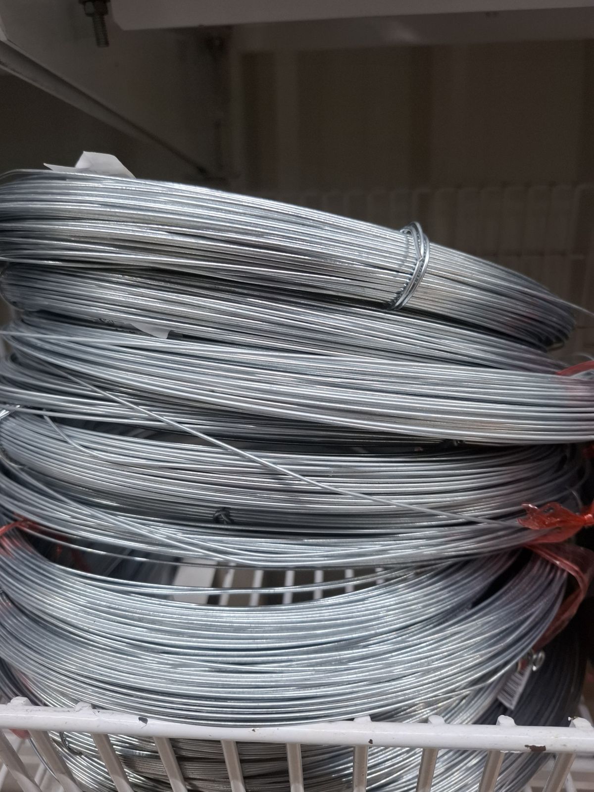 ลวดขาว เส้นกลาง #18