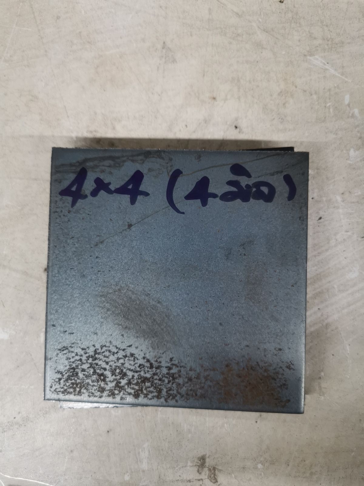 เหล็กเพลทหัวเสา 4" * 4"  (4มิล)  สีชมพู