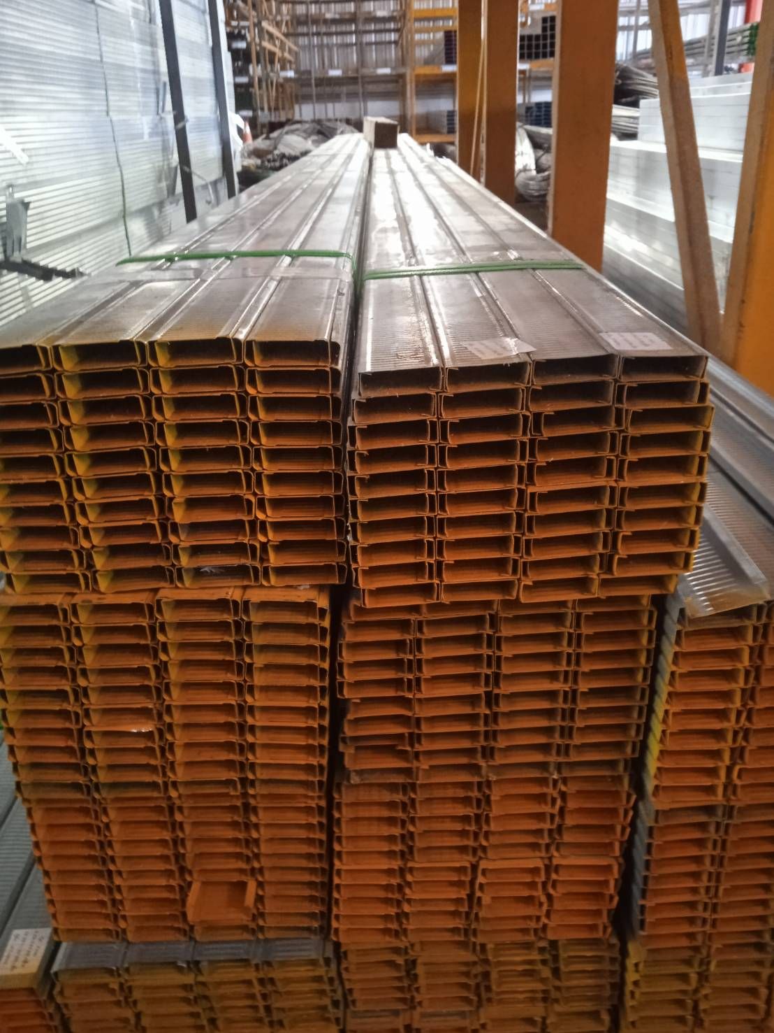 ซีลาย No. 26 ยาว 4 เมตร (0.50-0.55 กก.) พ่นสีเหลือง