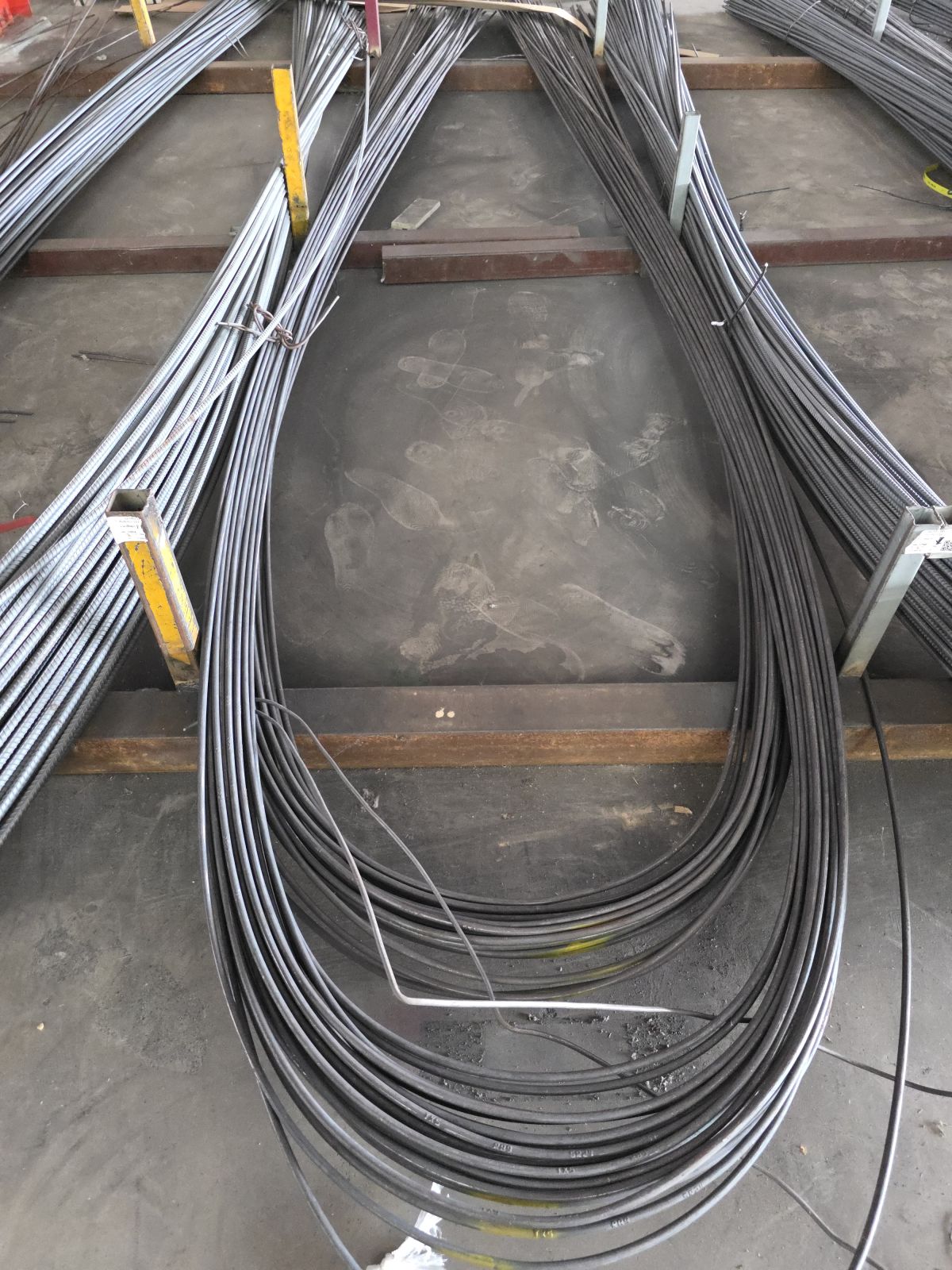 เหล็กเส้นกลม TXS 3 หุน (RB9) นน. 4.99 (สีเหลือง) **พับ**