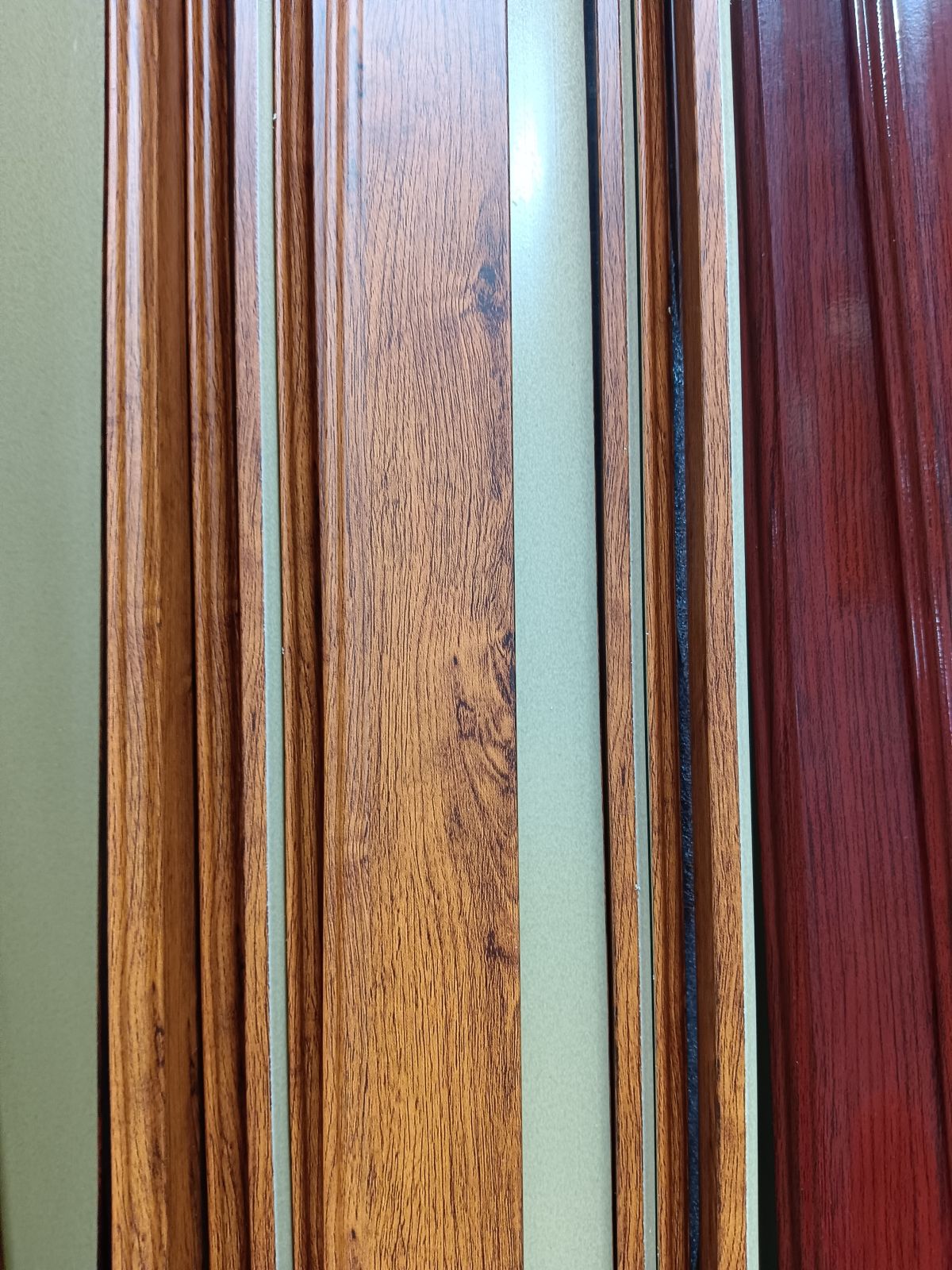 ไม้มอบ PH Wood ลายไม้มะค่า PH511-5