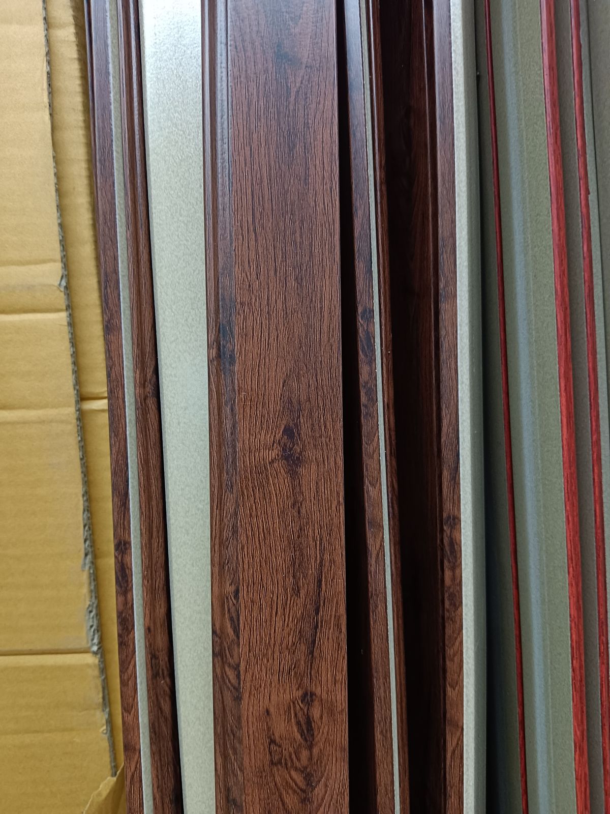 ไม้มอบ PH Wood ลายไม้สัก PH511-3