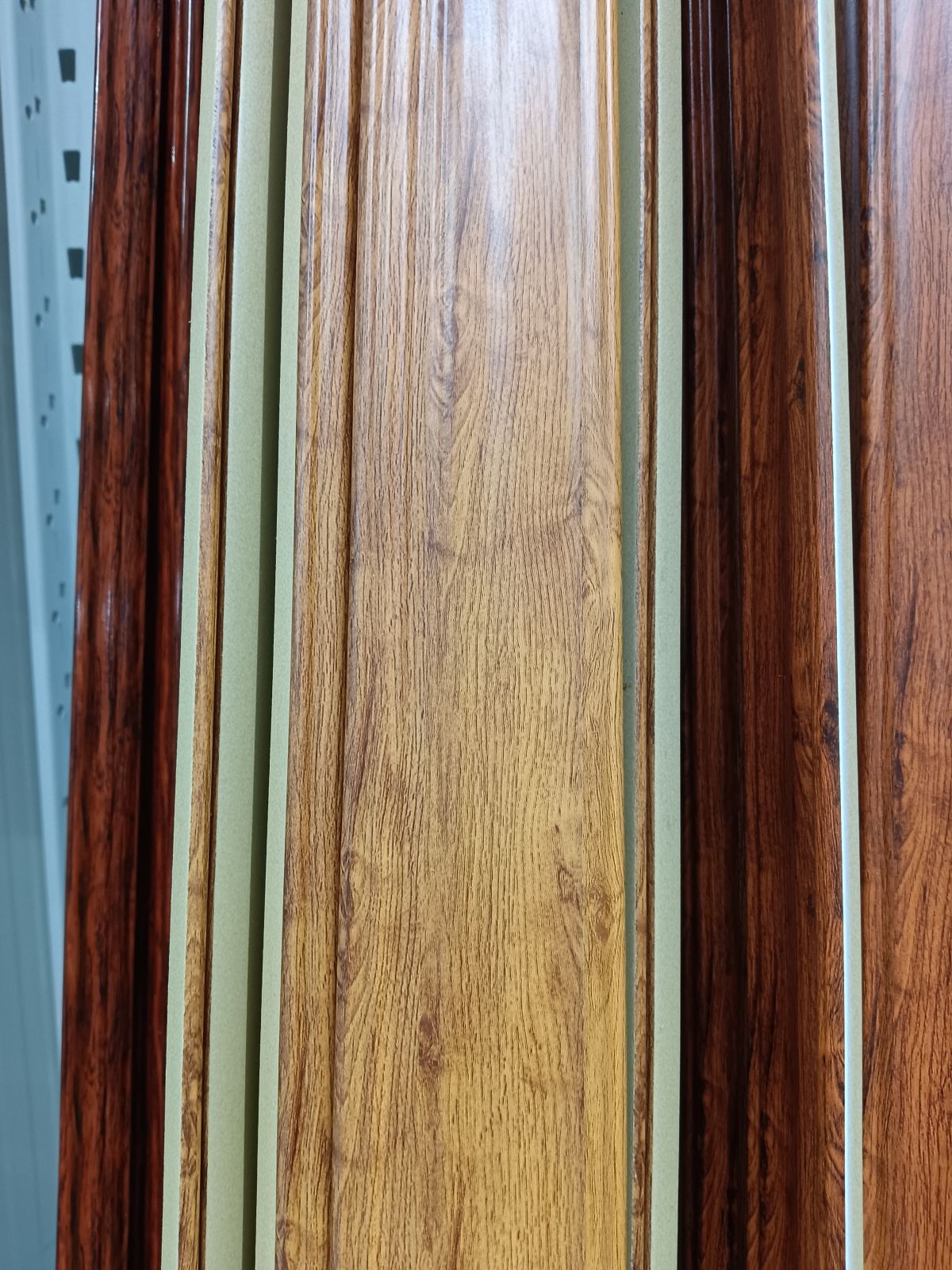 ไม้บัวบน PH Wood 3" ลายไม้สักอ่อน PH508-6