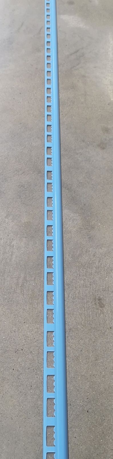 คิ้วกระเบื้อง PVC เคลือบเงา #05-16 สีฟ้า BERRY