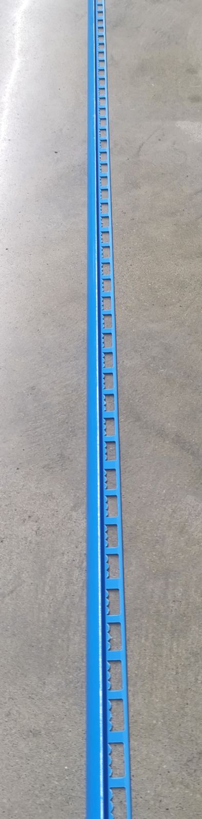 คิ้วกระเบื้อง PVC เคลือบเงา #05-17 สีฟ้าเข้ม BERRY