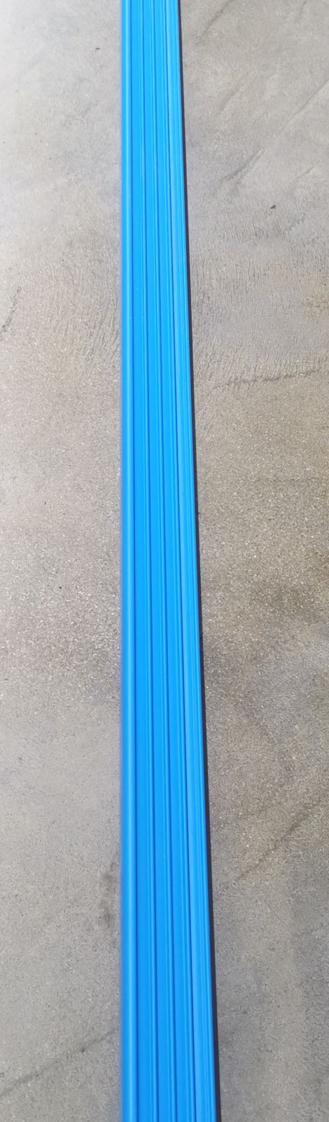 จมูกบันได 2.50 เมตร สีฟ้า  425-5 BERRY