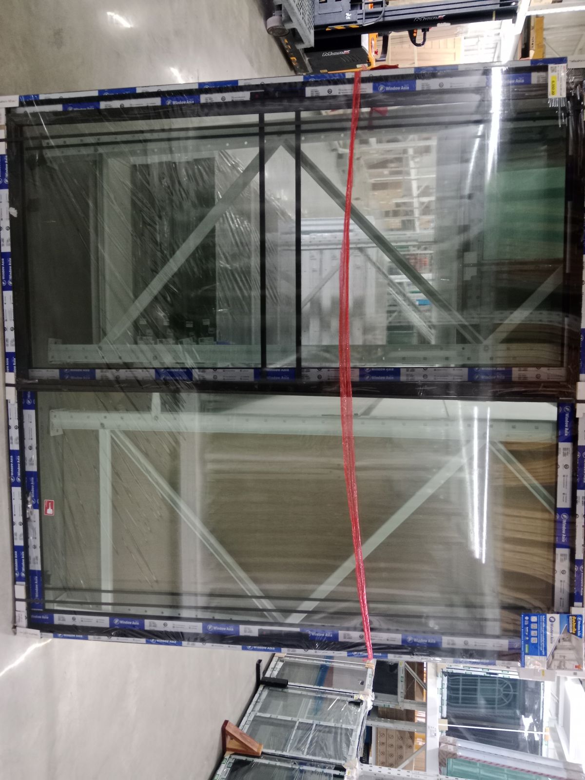 ประตูอลูมิเนียม  Window Asia สีดำ บานเลื่อน + มุ้ง 200*205 ST