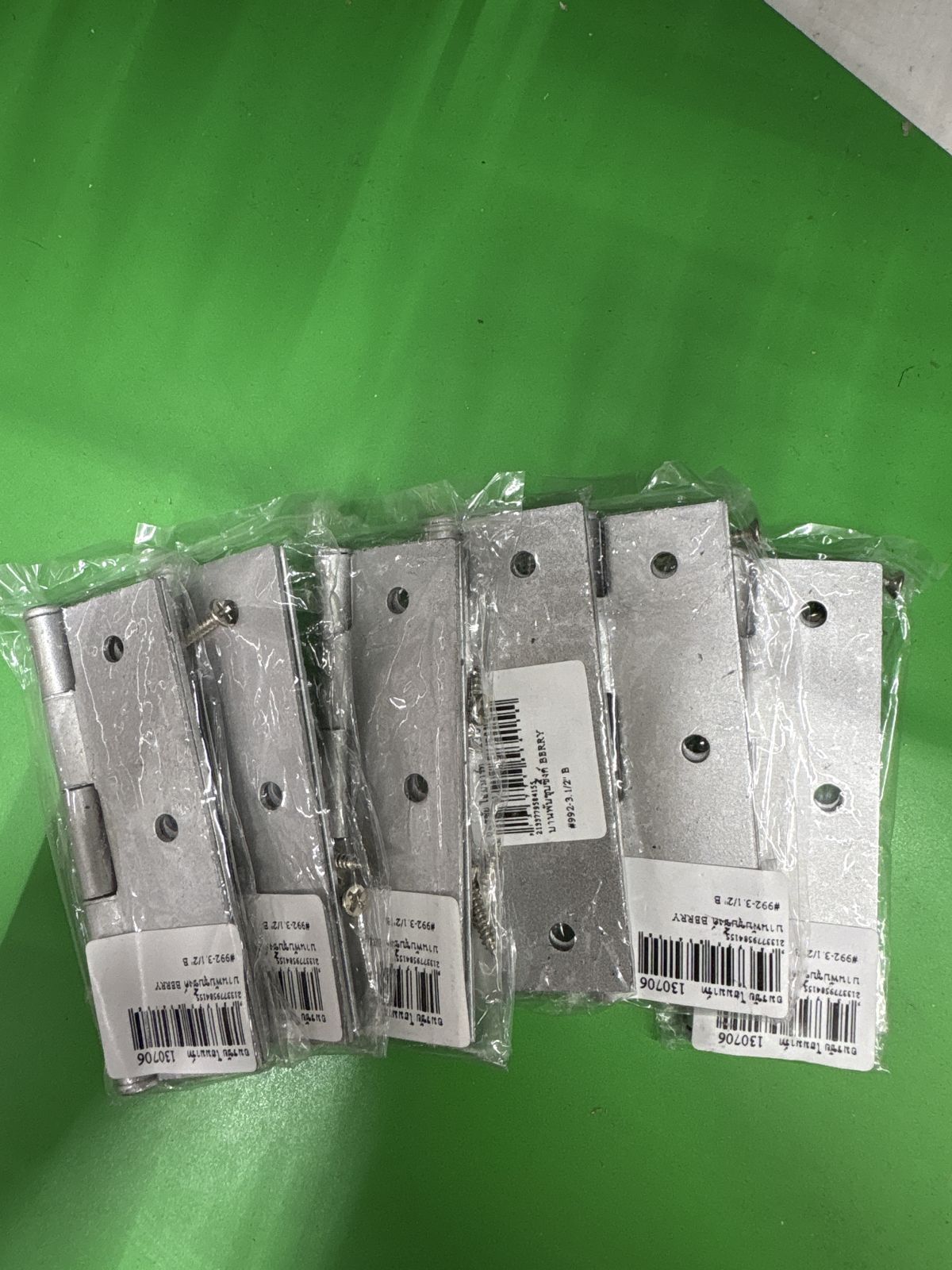 บานพับชุบซิ้งค์ BERRY #992-3.1/2" B