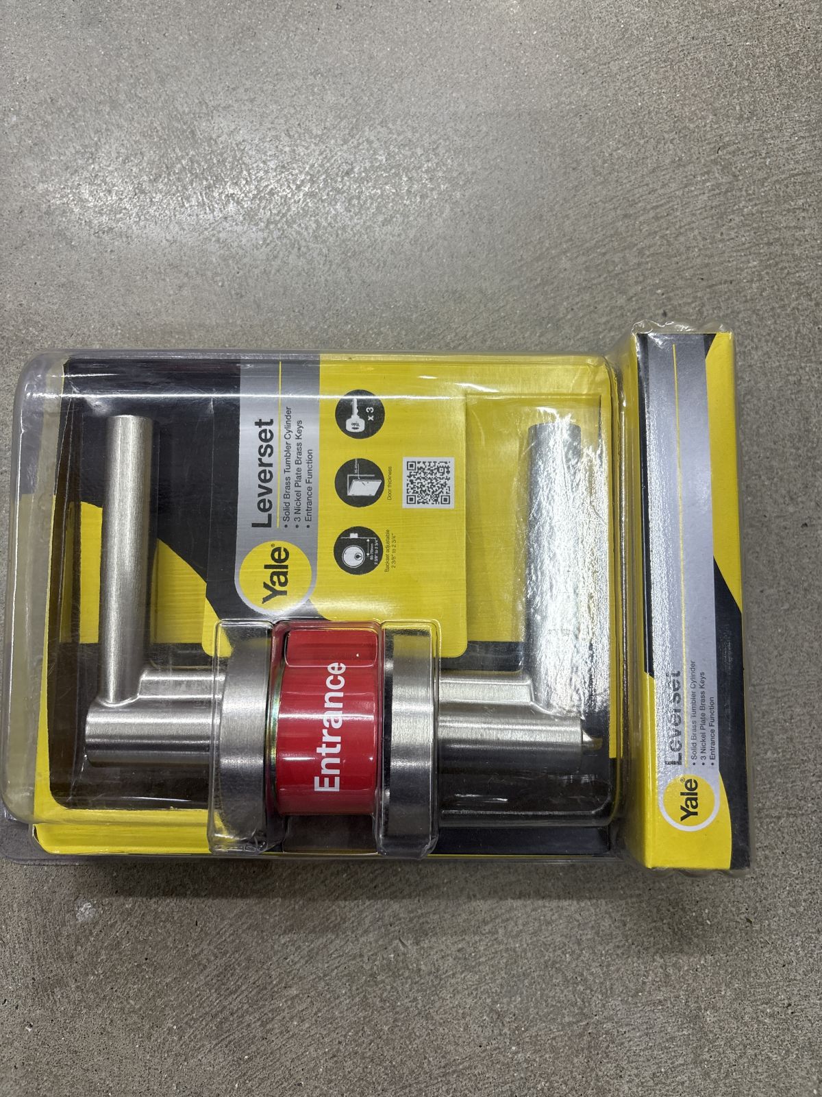 มือจับก้านโยก Yale รุ่นพรีเมี่ยมห้องทั่วไป นิกเกิ้ลด้าน L9147US15