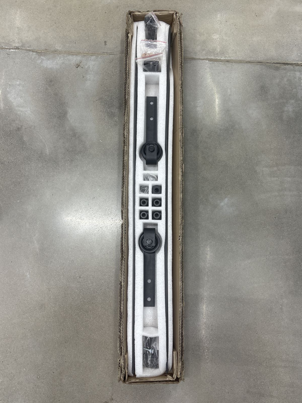 ชุดรางบานเลื่อนเล็ก สีดำ ECO-DOOR