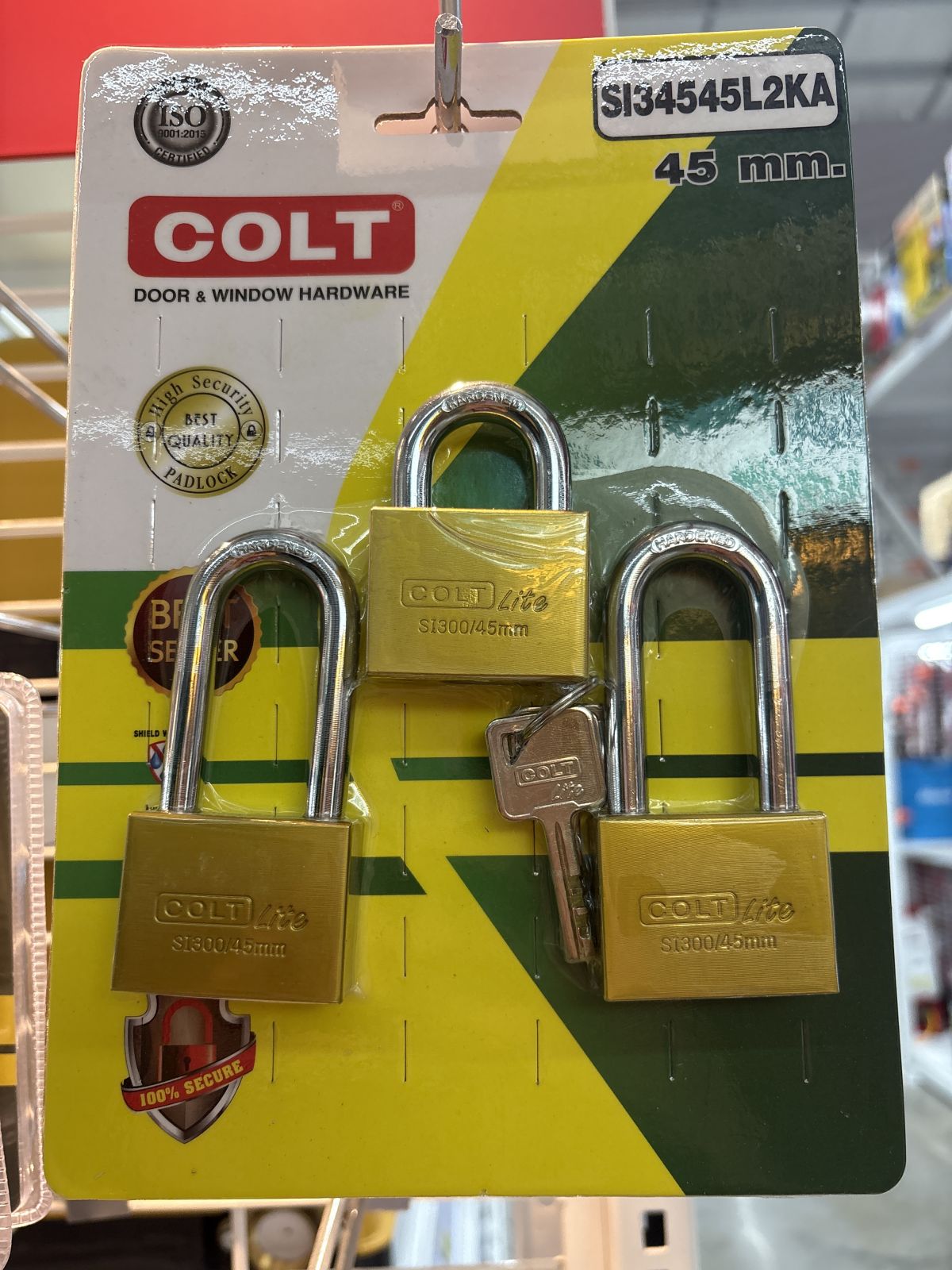 กุญแจคล้อง COLT LITE 45 มม. รุ่นแผง คอสั้น-คอยาว สีทองเหลือง SI345245L2KA