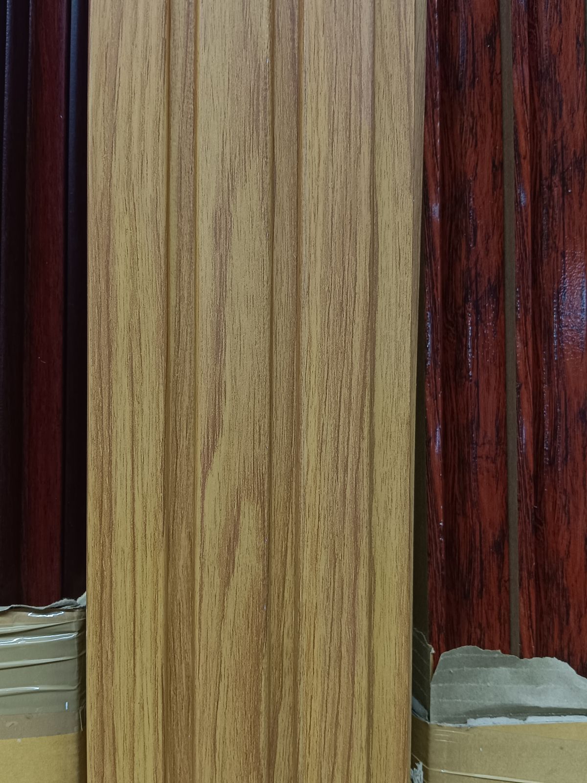 ไม้ตกแต่งผนัง PH Wood สีอัลเดอร์ PSLV1-5