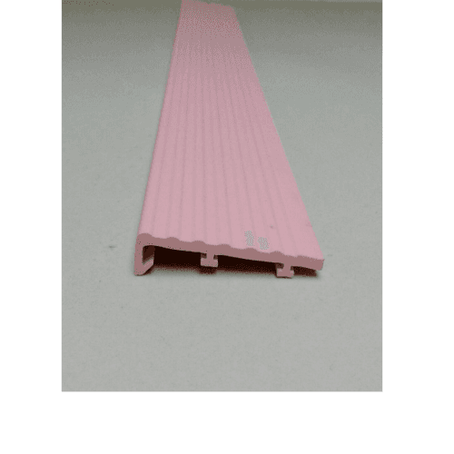 จมูกบันได L-38 2 เมตร ชมพูเข้ม 344 WT