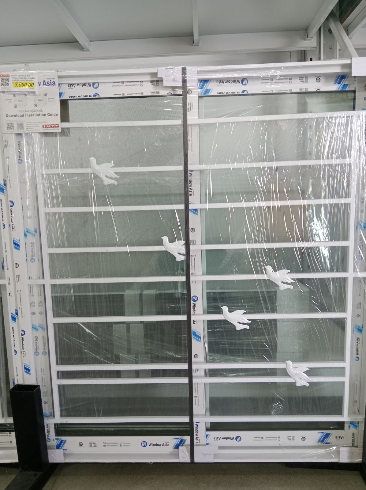 หน้าต่าง อลูมิเนียม 2 ช่อง Window Asia สีขาว บานเลื่อน +เหล็กดัด ลายนก(ไม่แต้มสี)+ มุ้ง 100*110