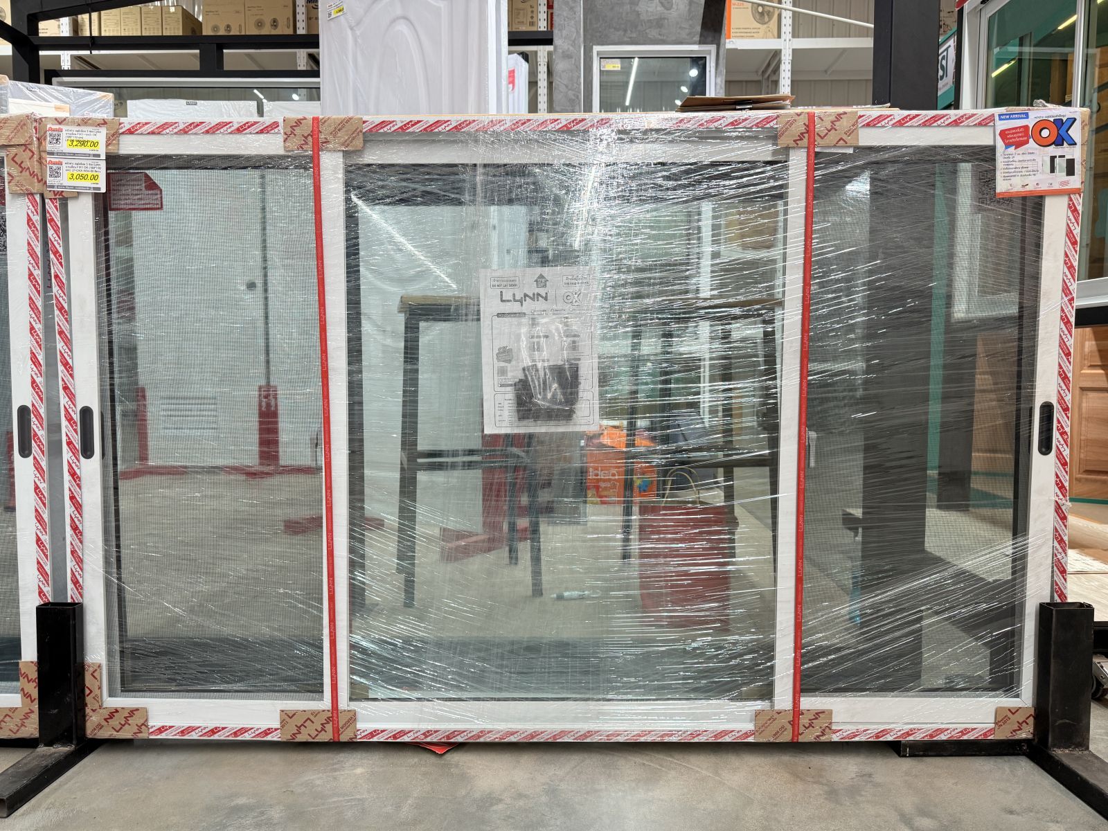 หน้าต่าง อลูมิเนียม 3 ช่อง Lynn บานเลื่อน FIX1+ชุดมุ้ง OK (180*110 cm) LP-OK-W04-00 สีขาว