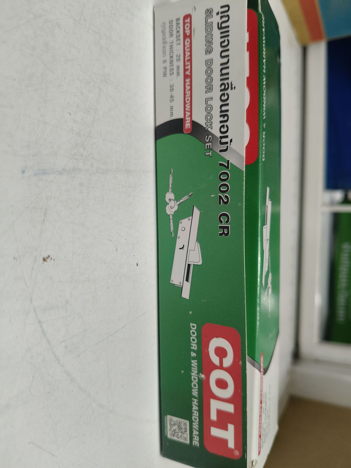 กุญแจบานเลื่อน COLT รุ่นแผง คอม้า สีโครเมี่ยม CR #7002