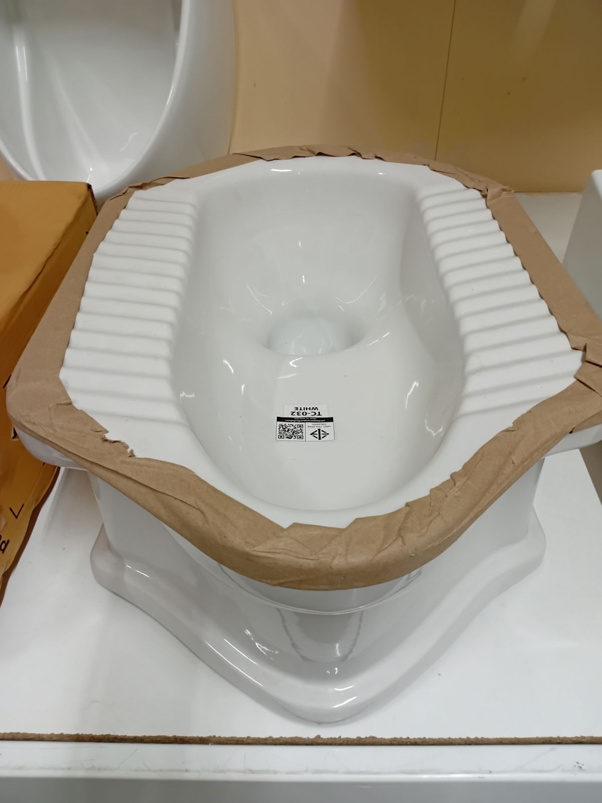 หัวส้วมคอห่าน ทรงสูง Champion สีขาว TC-032