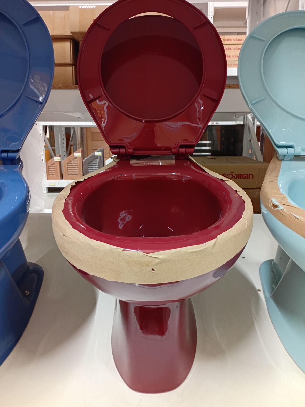 หัวส้วมนั่งราด พร้อมฝา Champion สีแดง EC-007