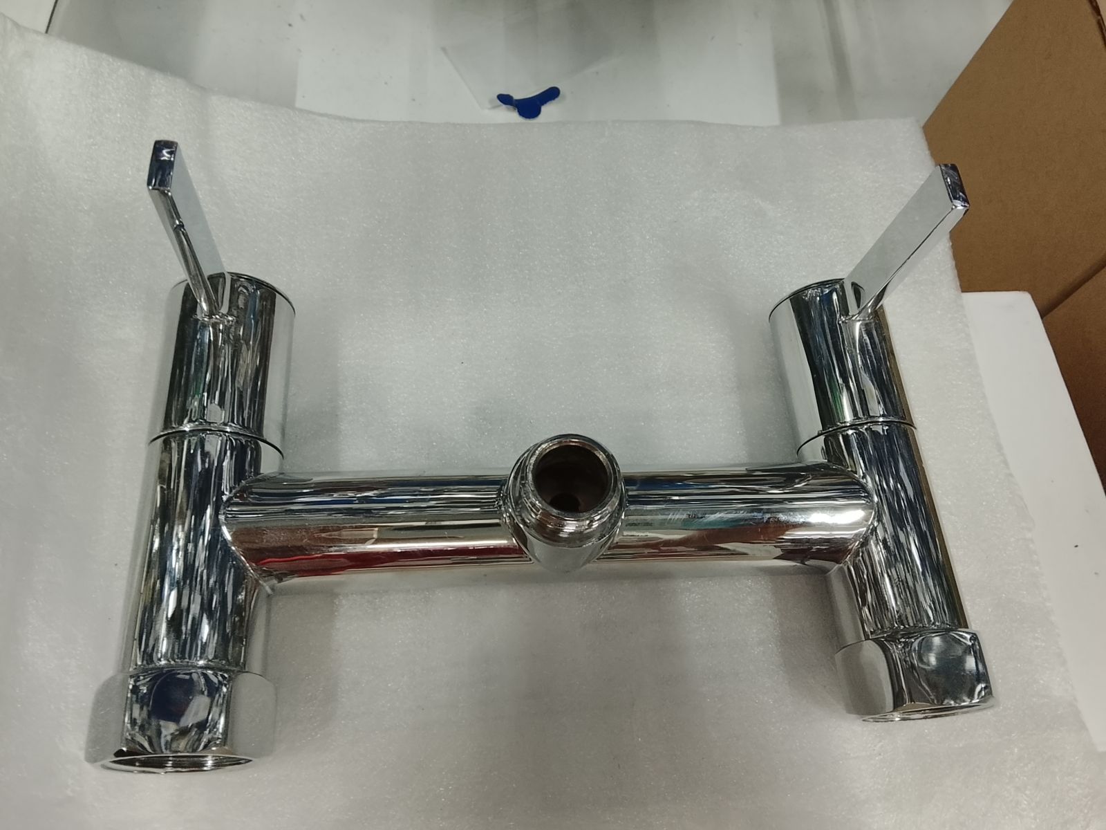 ก๊อกผสมยืนอาบ หัวพาวเวอร์ ทองเหลืองแท้ วีก้า CY4212