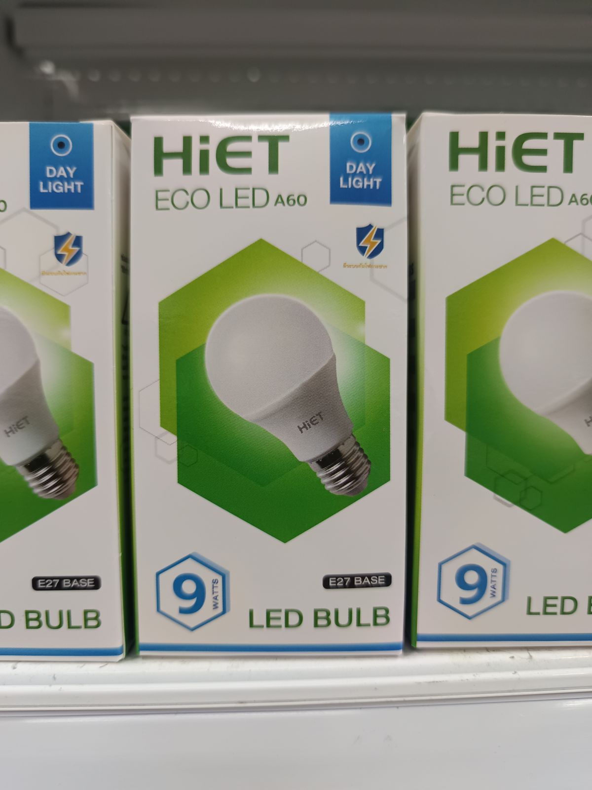 HIET หลอด LED BLUB E27 A60 9 วัตต์ เดย์ไลท์ HL-01-0005 LT-007551