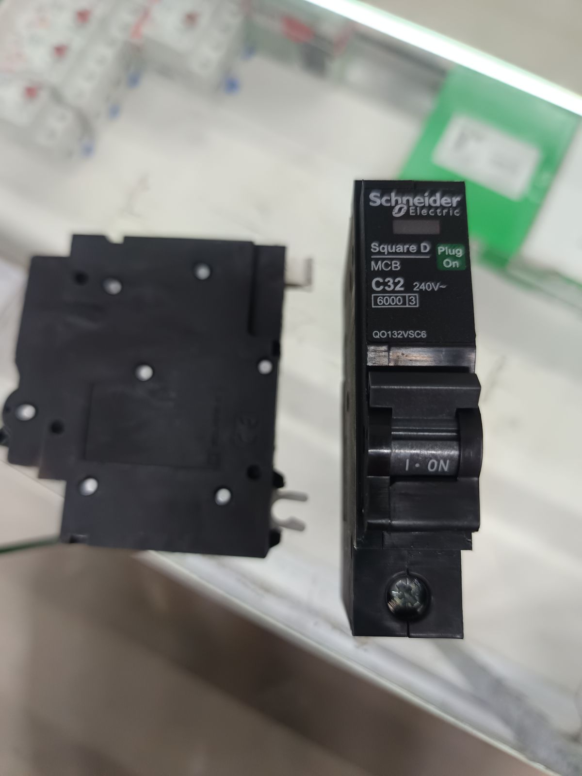 ลูกเซอร์กิต 1P-32A สแควดี Square D