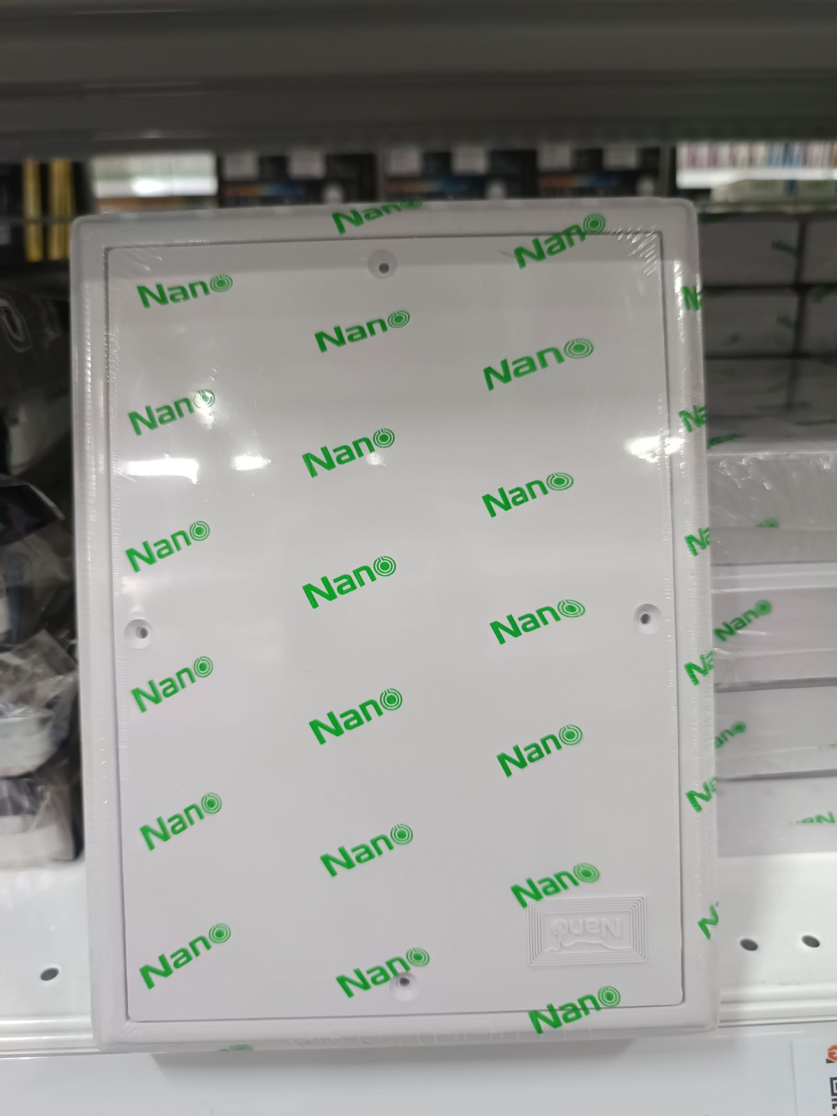 NANO-302W แผงไฟพลาสติก 6*8*1.3 นิ้ว สีขาว