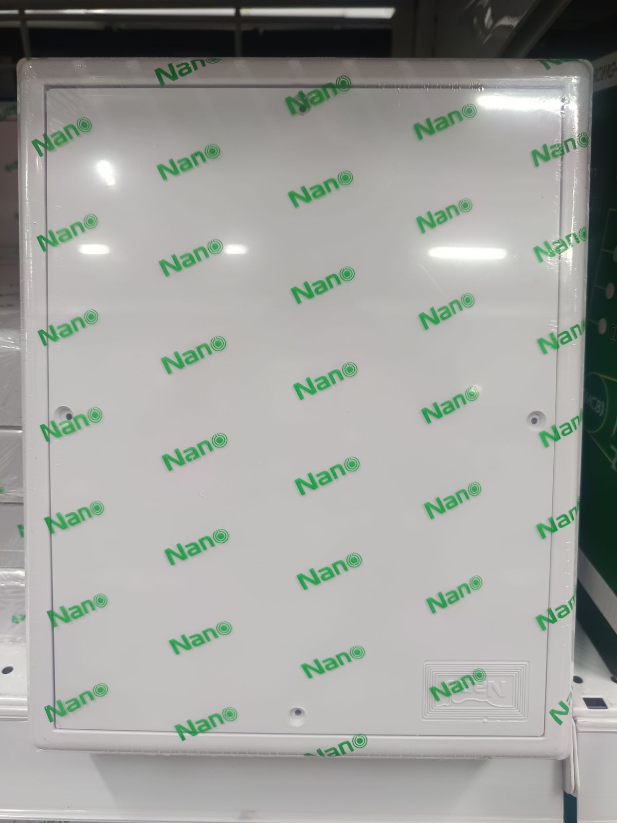 NANO-303W แผงไฟพลาสติก 8*10*1.5 นิ้ว สีขาว