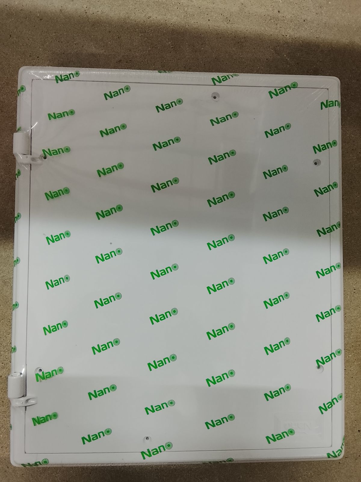 NANO-304W แผงไฟพลาสติก 10*12*2 นิ้ว สีขาว