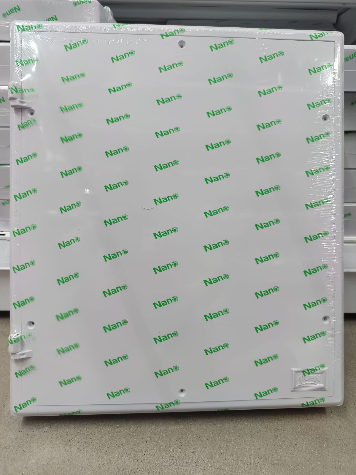 NANO-305W แผงไฟพลาสติก 13*15*2 นิ้ว สีขาว