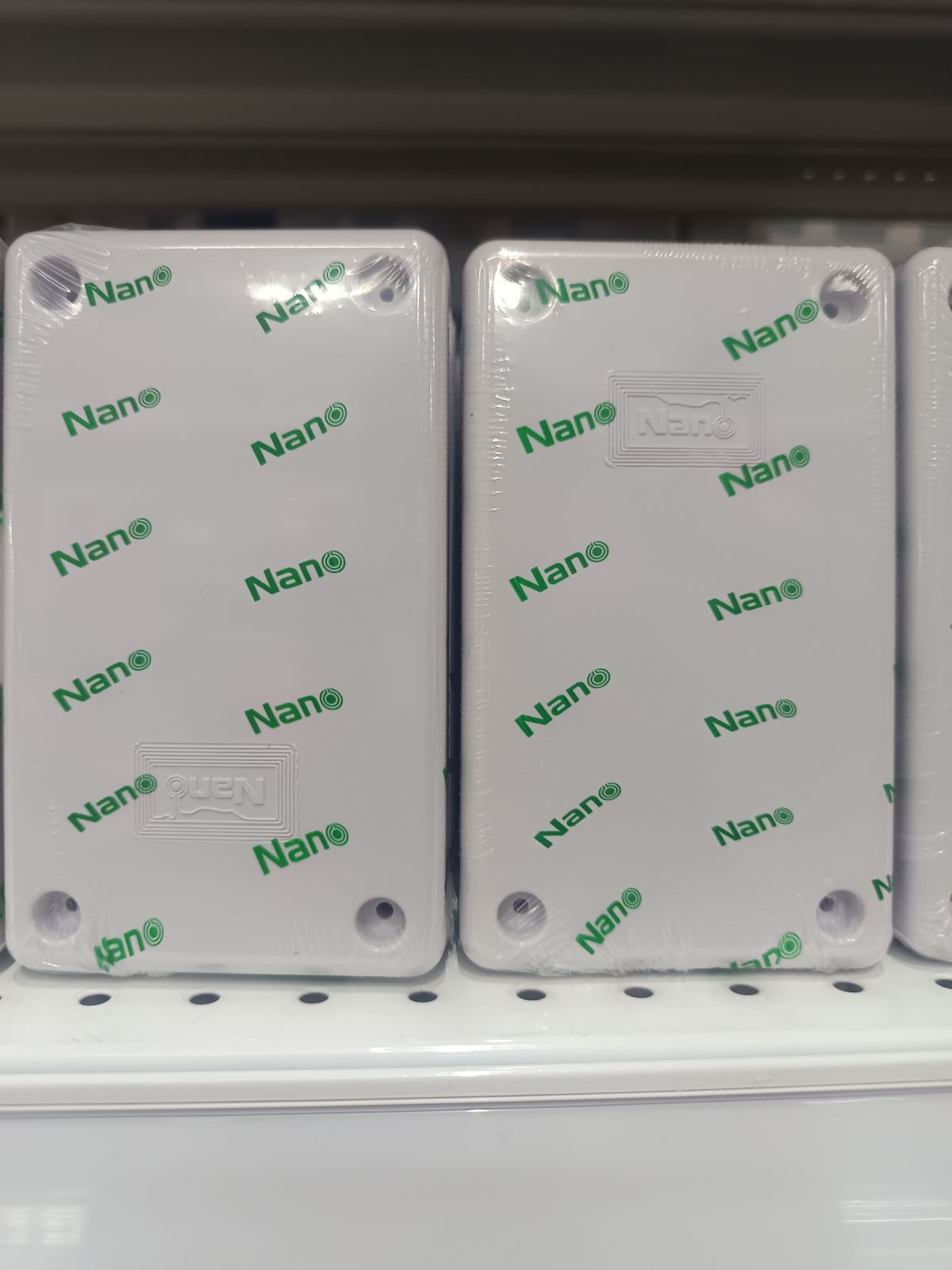 NANO-201W กล่องกันน้ำพลาสติก (2*4*2) สีขาว