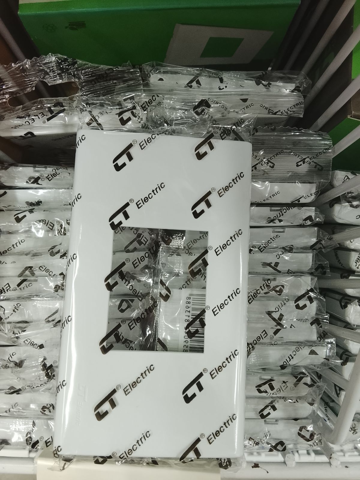 หน้ากาก CT Electric 2 ช่องกลาง A-1022