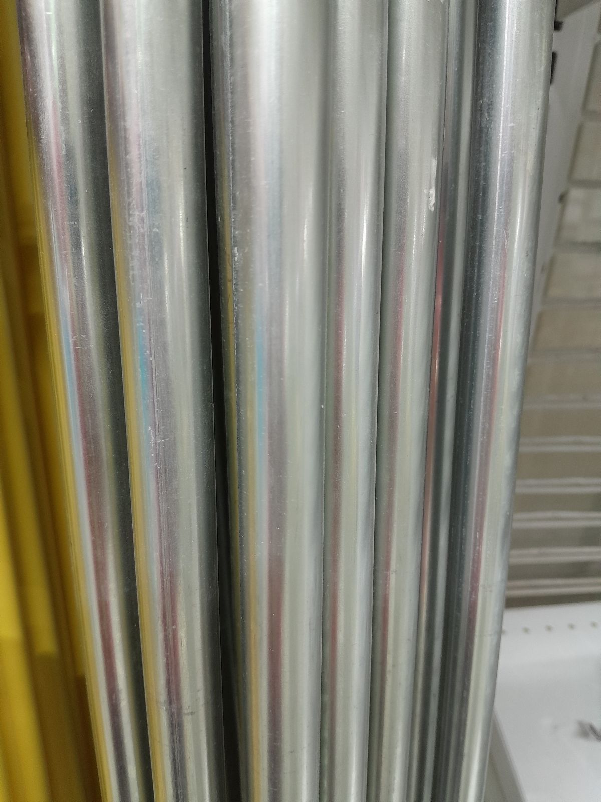 ท่อเหล็ก EMT 1/2 " (SKP)