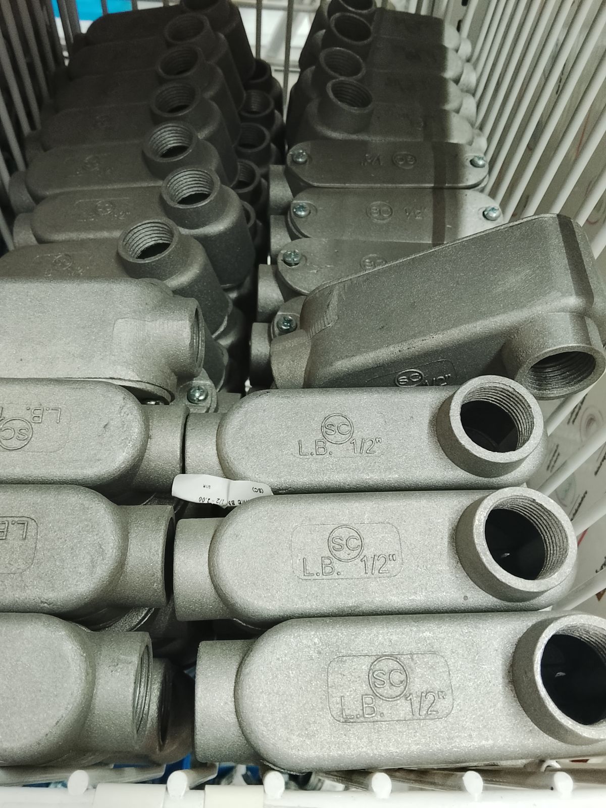 กล่องเหล็กพักสาย LB 1/2 " (SC)