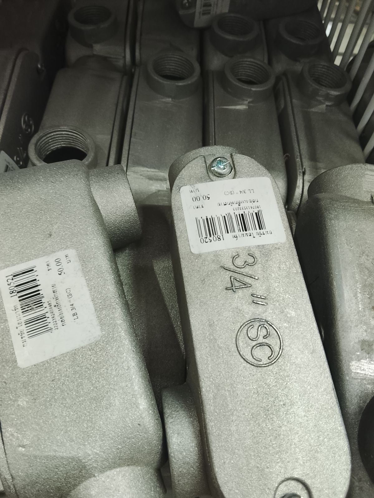 กล่องเหล็กพักสาย LL 3/4 " (SC)