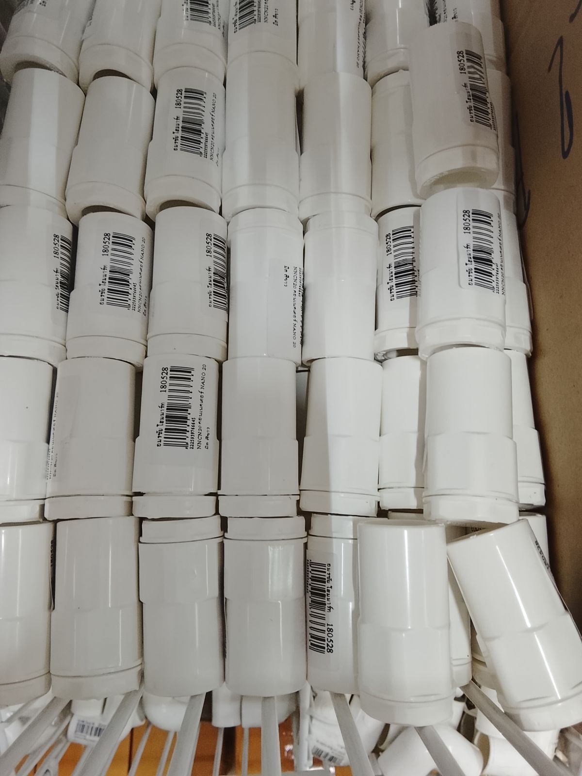 NNCN20 คอนเนคเตอร์ NANO 20 มิล สีขาว 