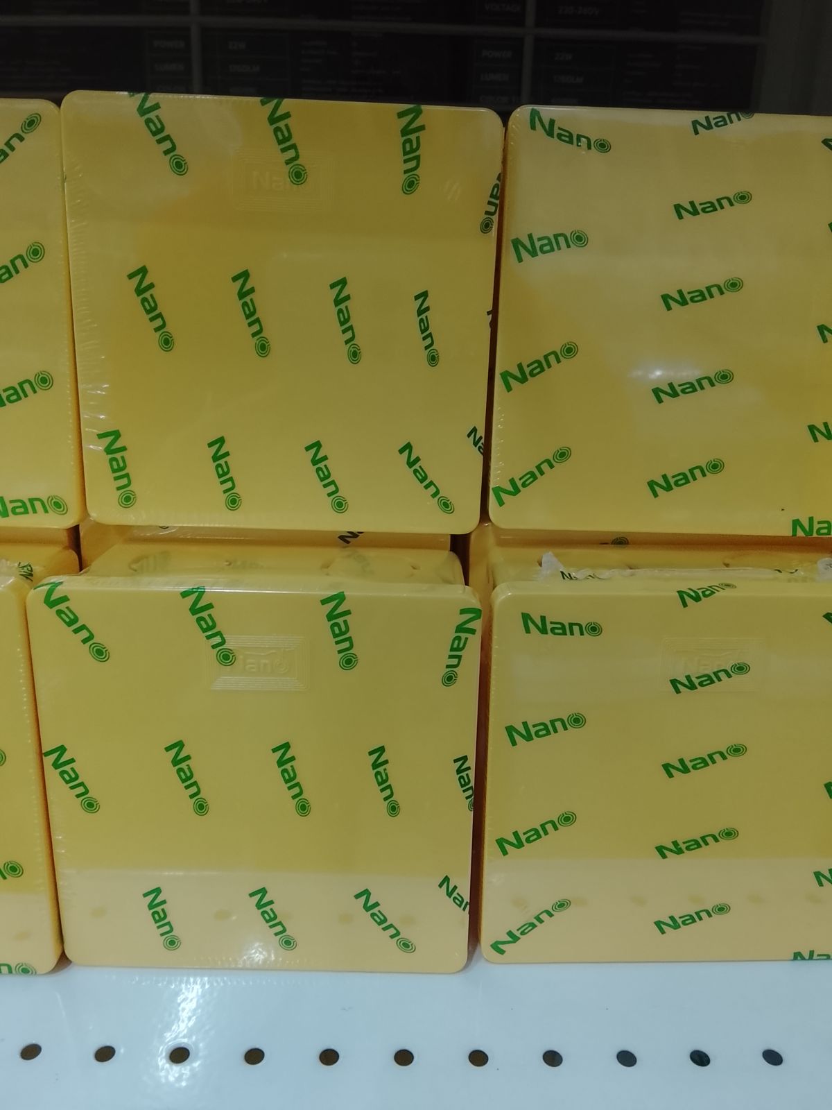 NANO-44Y กล่องพักสาย เหลี่ยม 4*4 เหลือง  