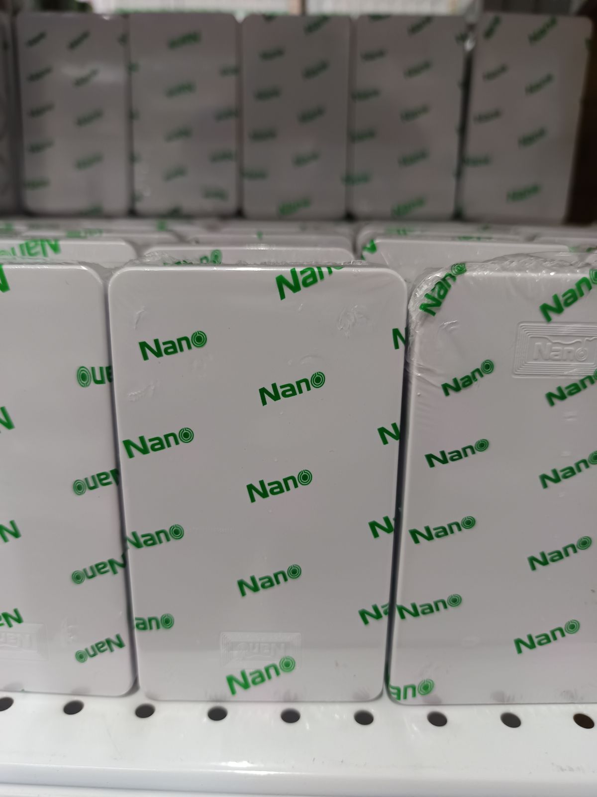 NANO-24M กล่องพักสาย เหลี่ยม 2*4 ขาว