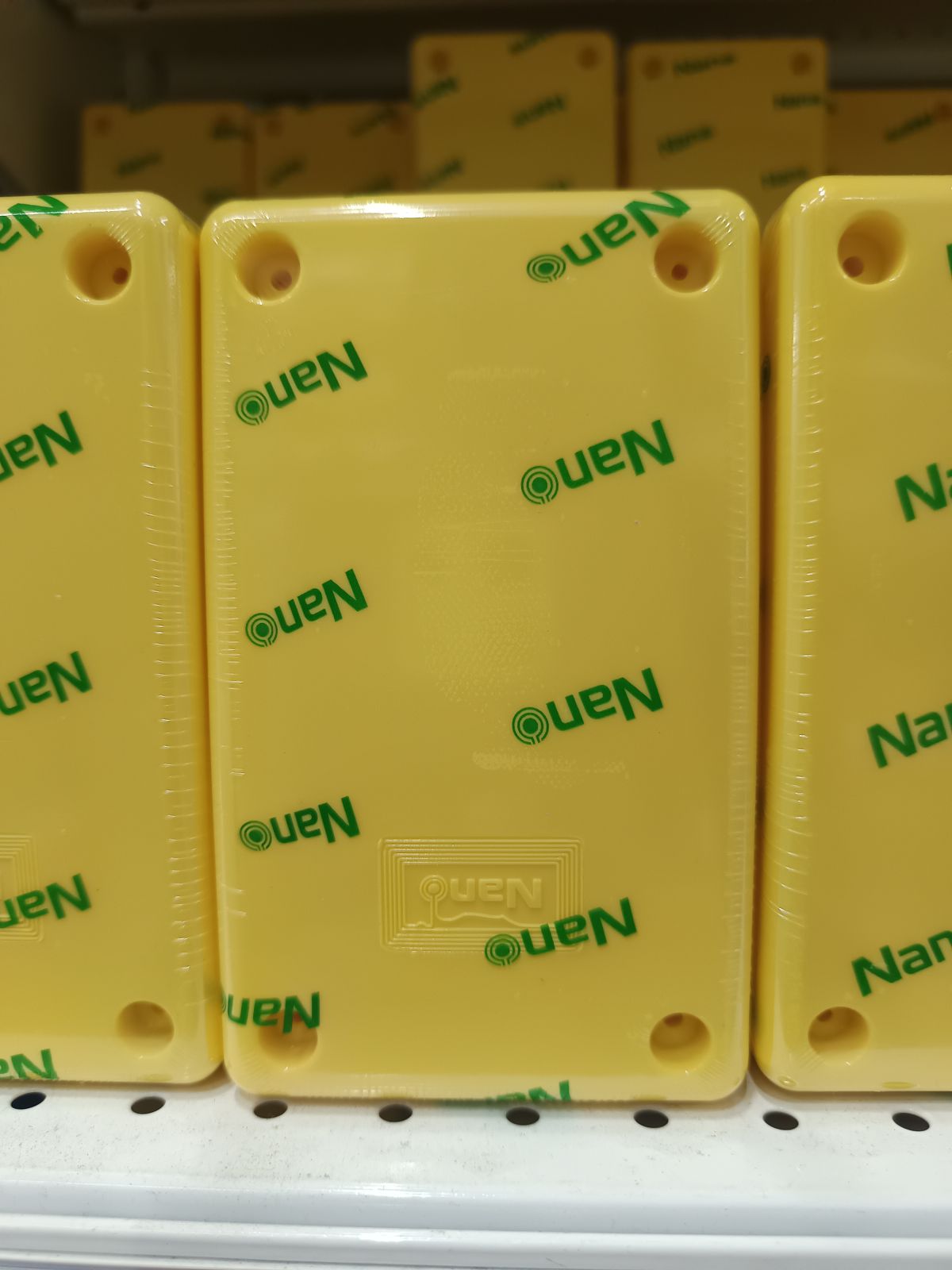 NANO-201Y กล่องกันน้ำพลาสติก (2*4*2) สีเหลือง