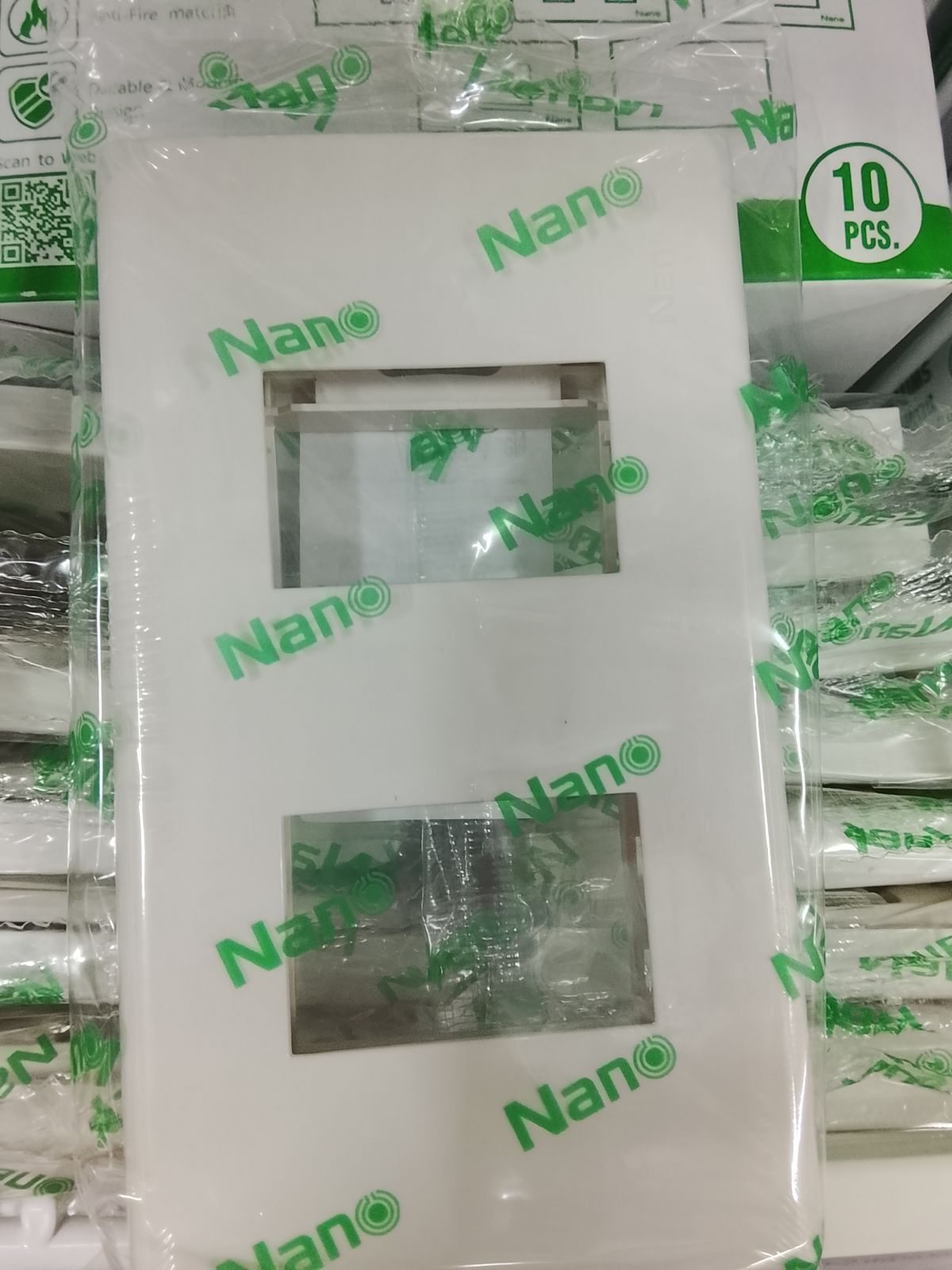 NANO-400-2 หน้ากาก Nano 2 ช่อง สีขาว