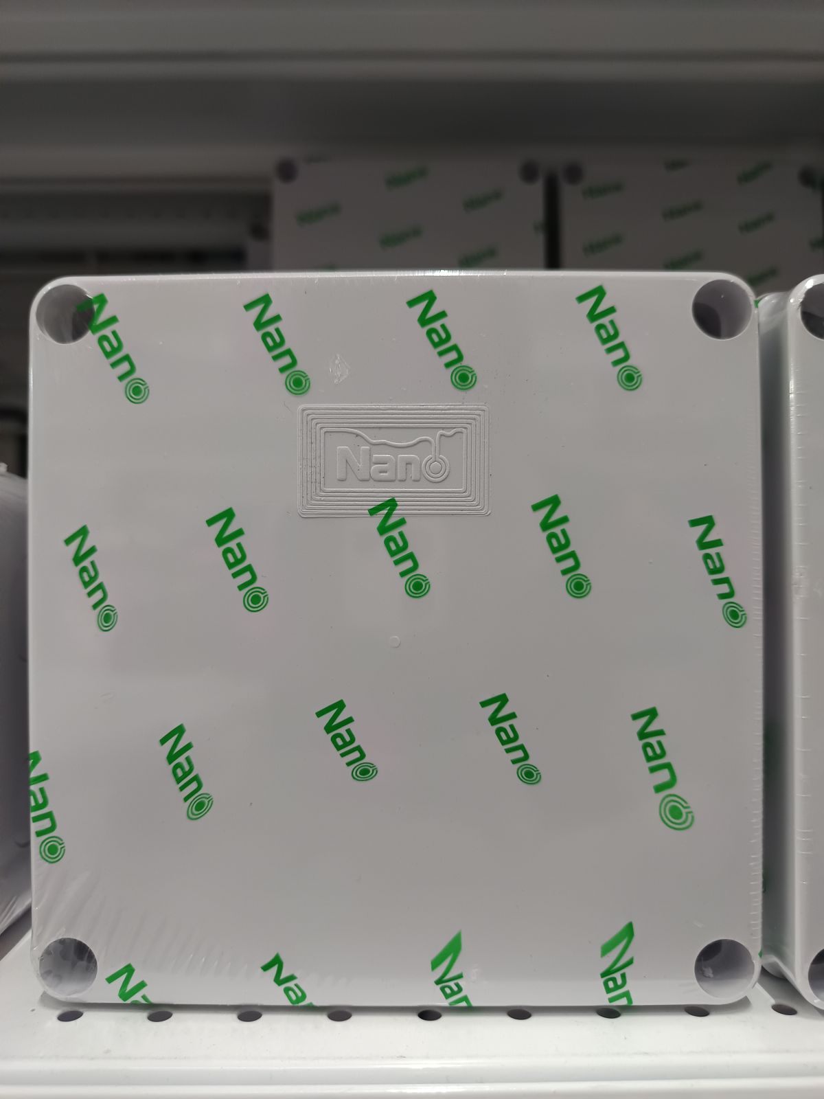 NANO-204W กล่องกันน้ำพลาสติก (6*6*3.3) สีขาว