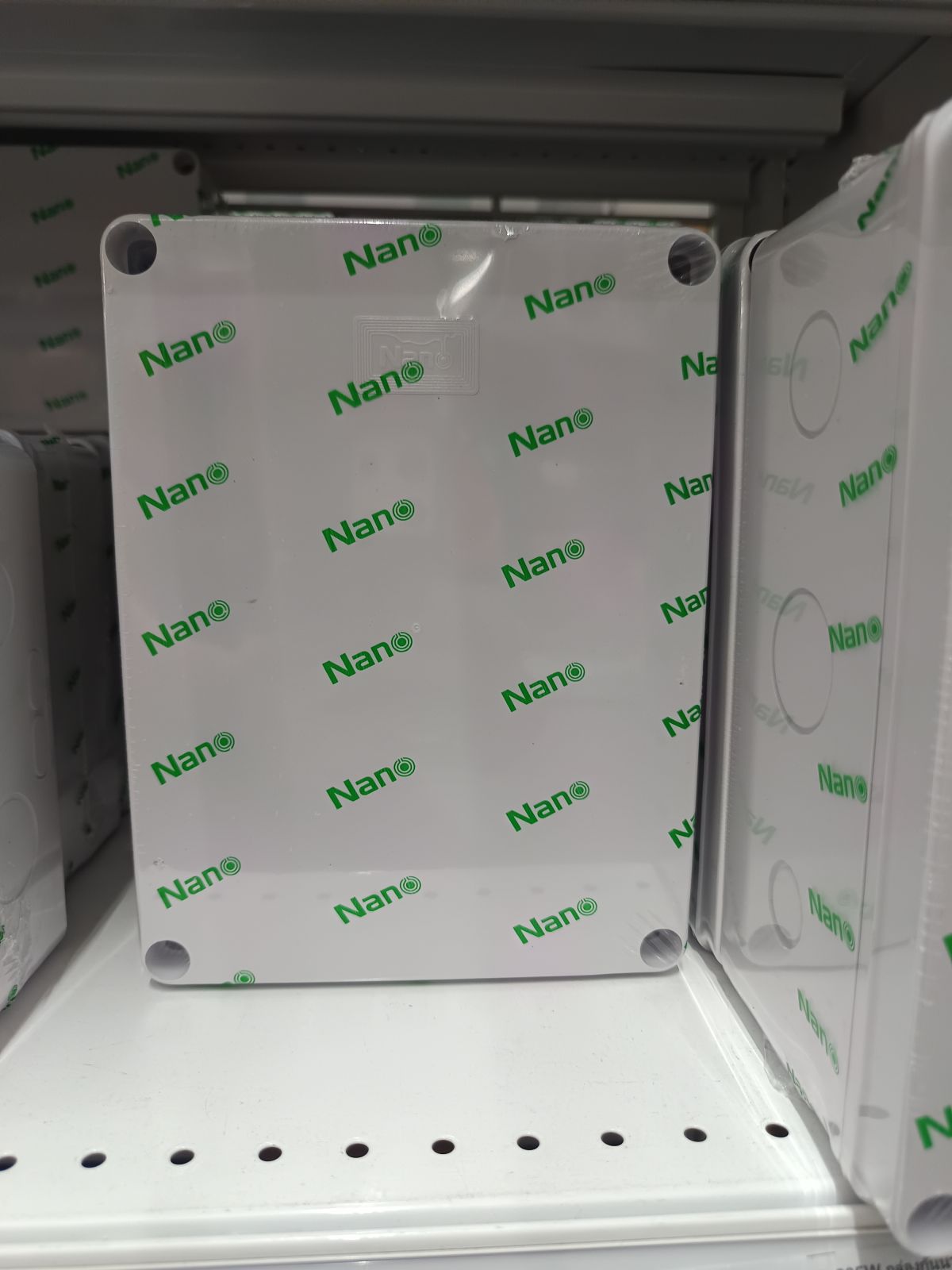NANO-205W กล่องกันน้ำพลาสติก (8*6*4) สีขาว