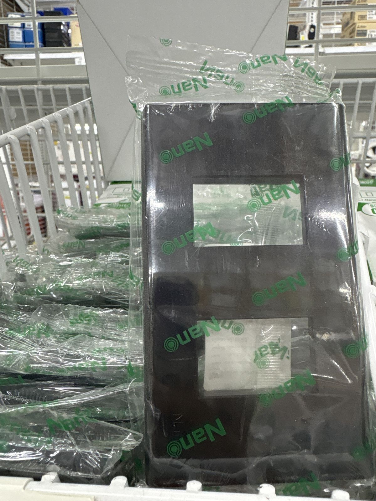 NANO-400-2B หน้ากาก Nano 2 ช่อง สีดำ