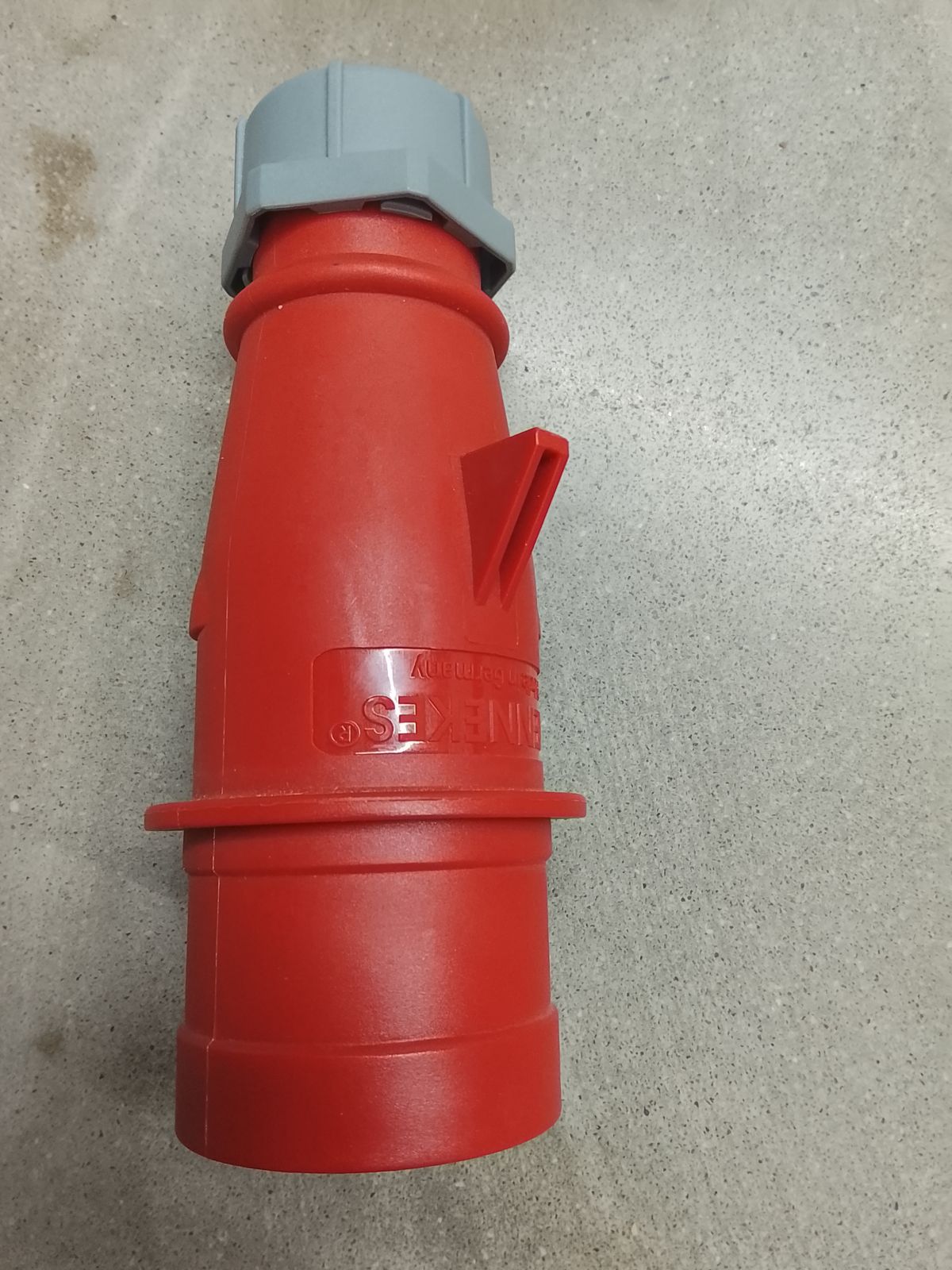 พาวเวอร์ปลั๊ก ตัวผู้ 4 ขา 380-415V/16A