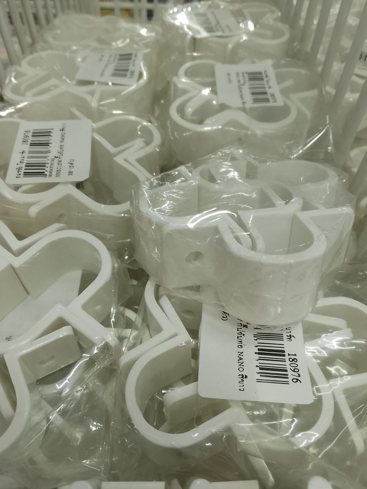 NNSC15W กิ๊ปจับท่อ NANO สีขาว 3/8" (5 ตัว)