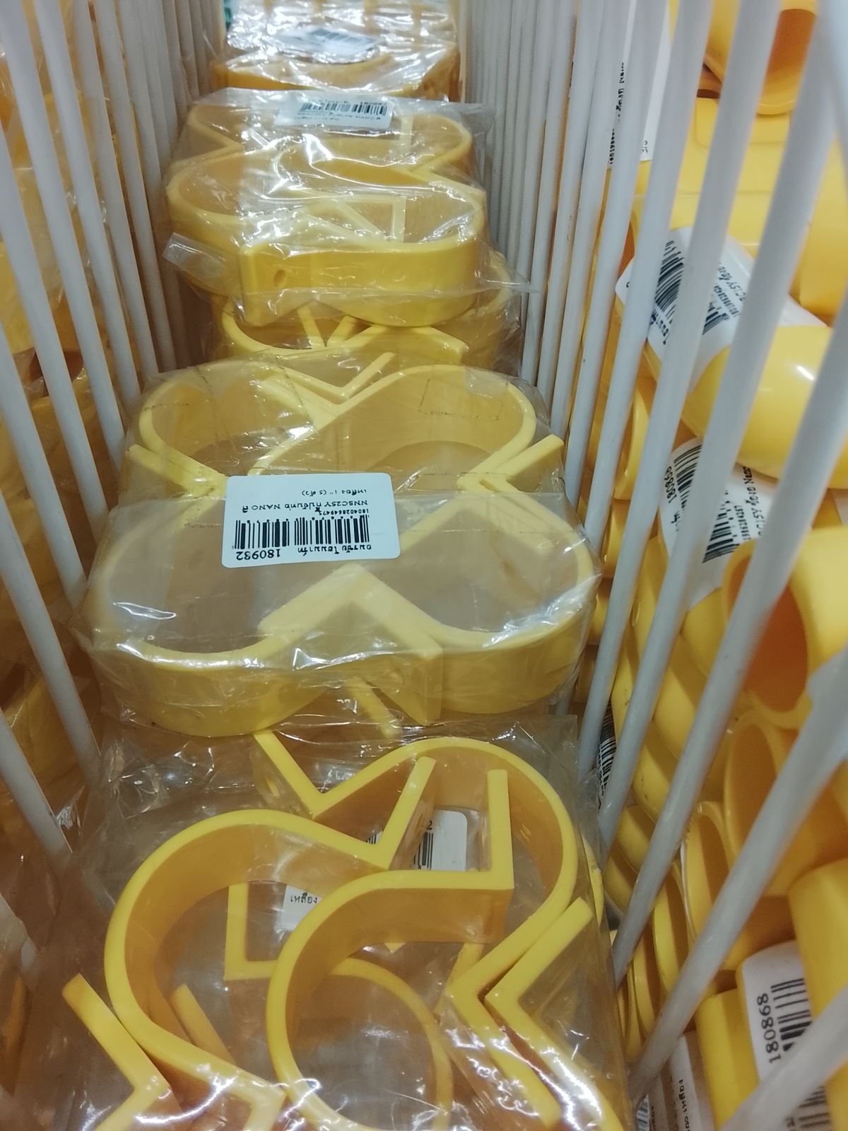 NNSC25Y กิ๊ปจับท่อ NANO สีเหลือง 1" (5 ตัว)