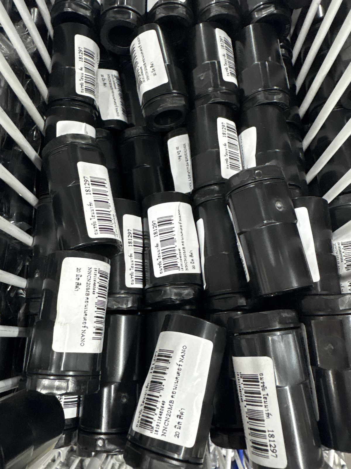 NNCN20MB คอนเนคเตอร์ NANO 20 มิล สีดำ